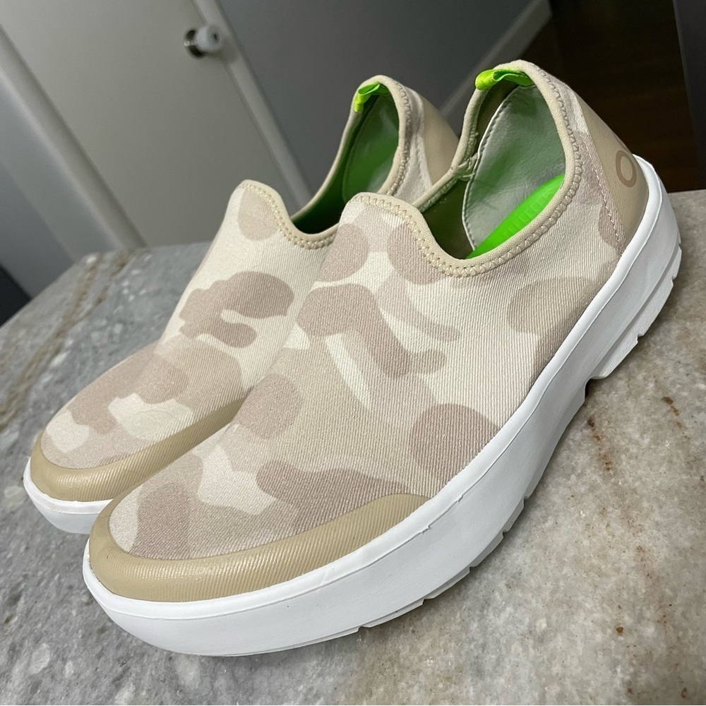 Oofoos Oomg Eezee Limited Low Tan Camo Sneakers Women’s 9